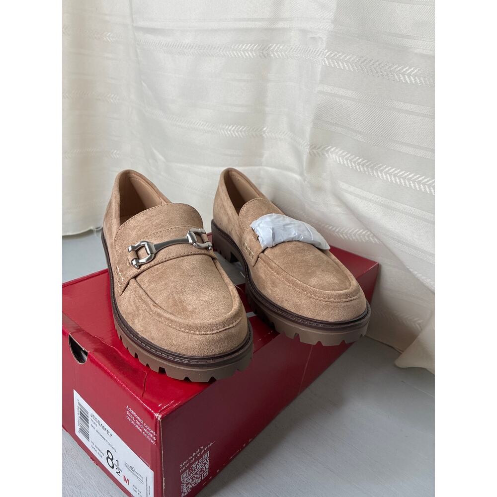 Journee Collection Jessamey Horse Bit Loafer Flats Taupe Suede Size 8.5 - Picture 2 of 12